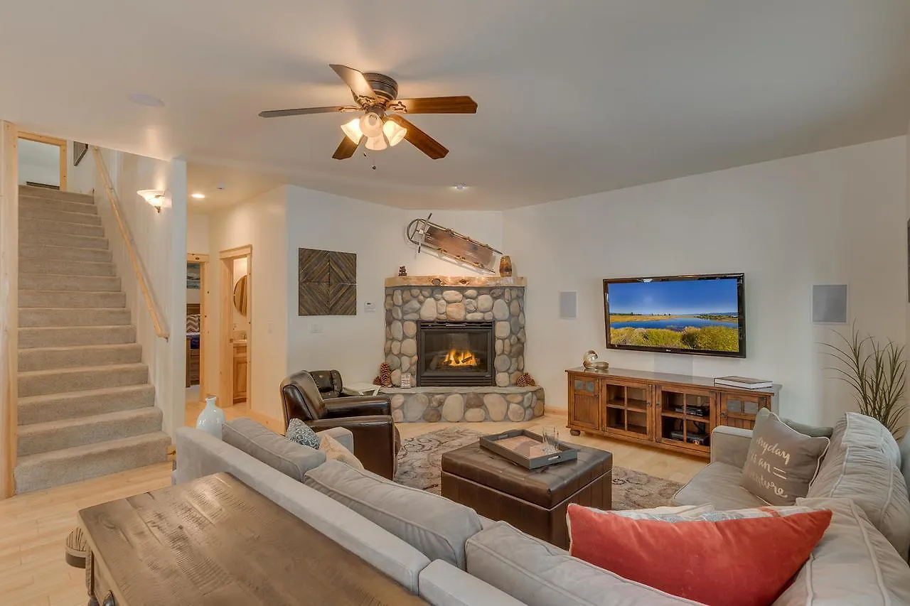 Siesta Harbor - Four Bedroom Home South Lake Tahoe Σπίτι διακοπών
